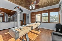 Riverfront Getaway Sleeps 12 Kayaks Game Room