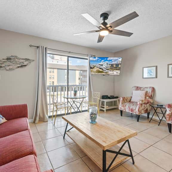 Beachfront Condo with Pool - Image 1
