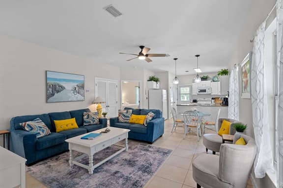 Condo Near The Wharf with Pool