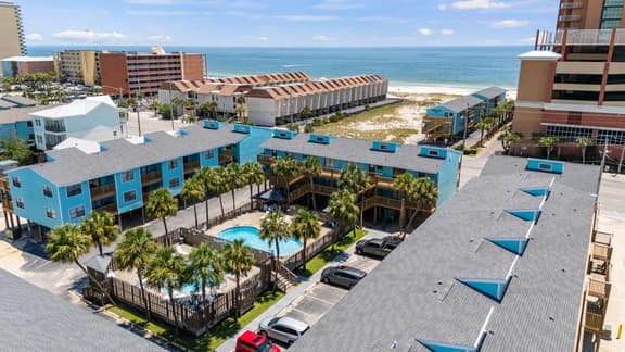 Poolside Condo with Beach Access - Image 1